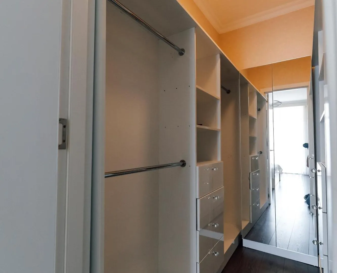 ティビリシ Modern 3-Story Private Houseヴィラ 別荘